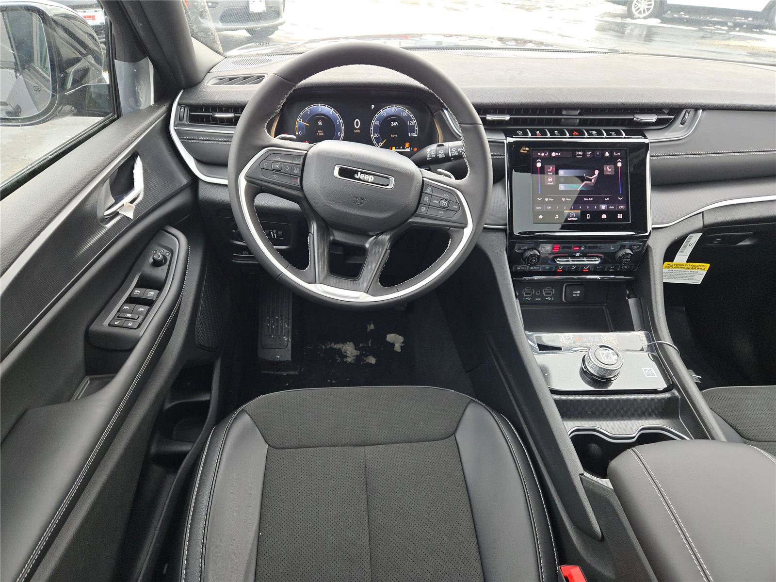 New 2025 Jeep Grand Cherokee Altitude w/ Trailer Tow Package image 22