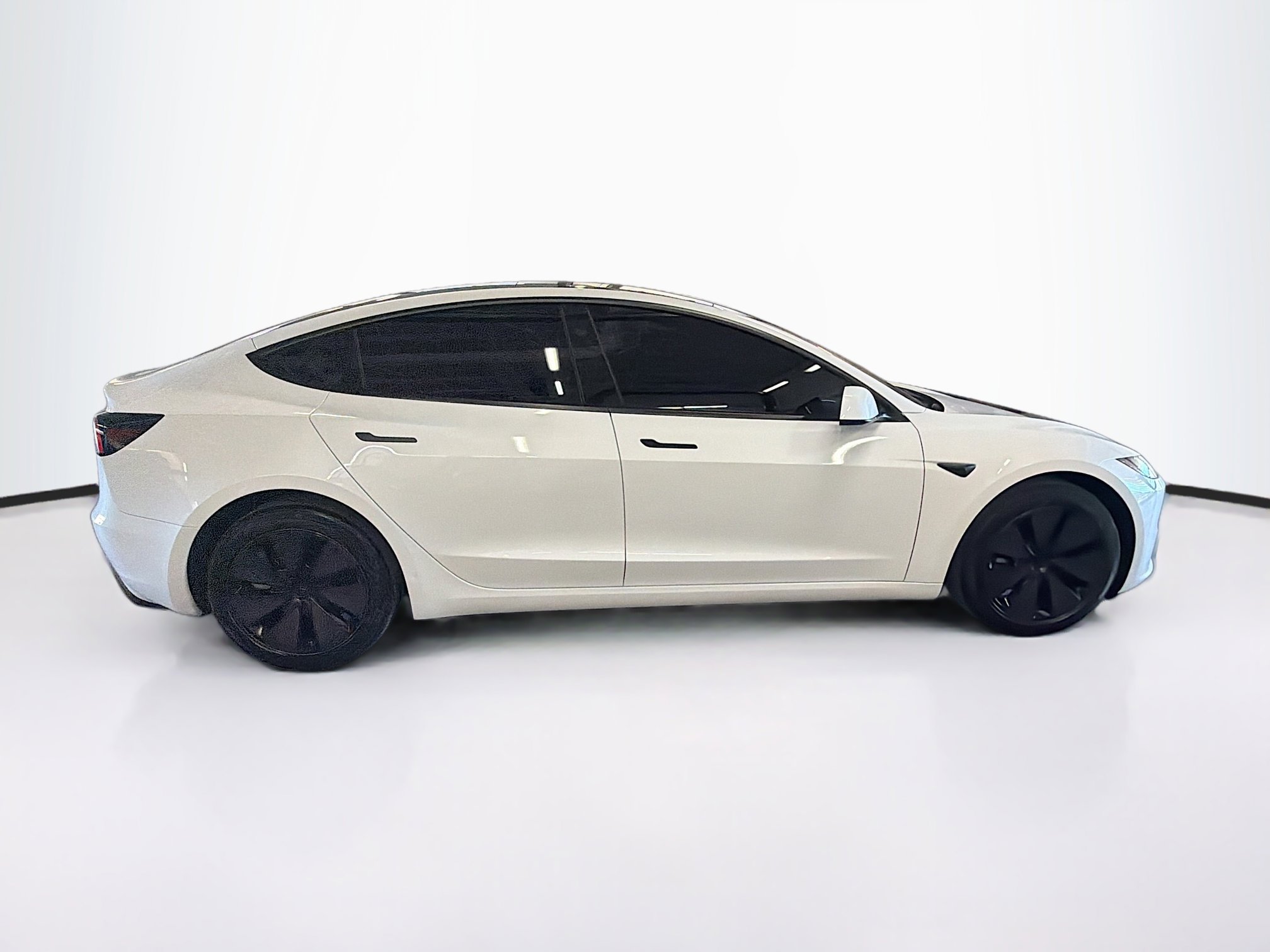 Used 2025 Tesla Model 3 Long Range AWD/4WD image 10