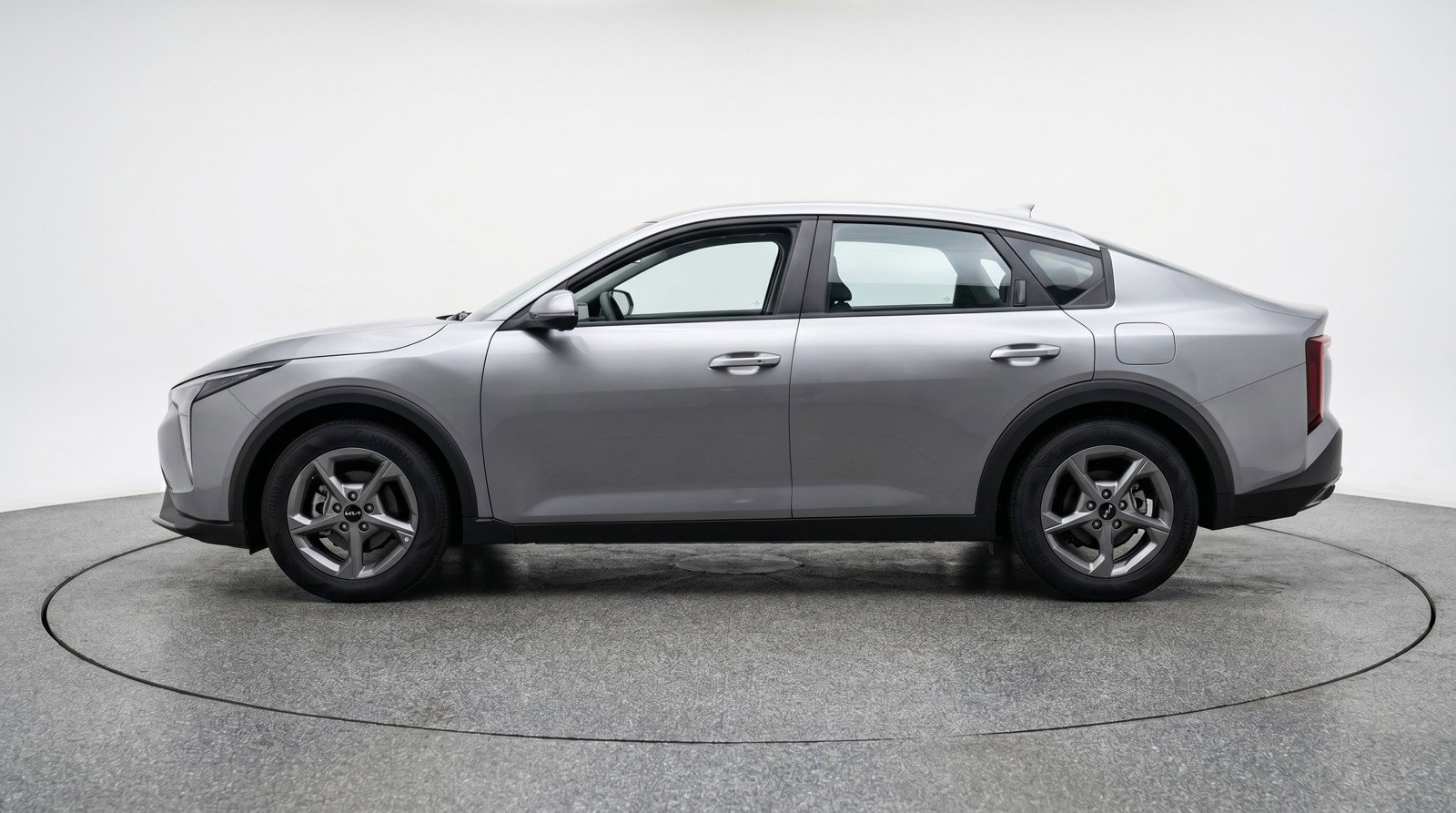 Used 2025 Kia K4 LXS FWD image 5