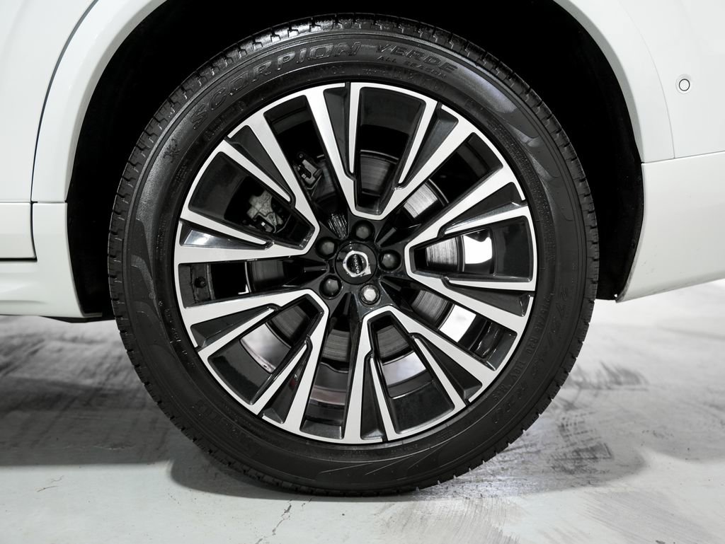 Used 2025 Volvo XC90 T8 Plus w/ Protection Package Premier image 40