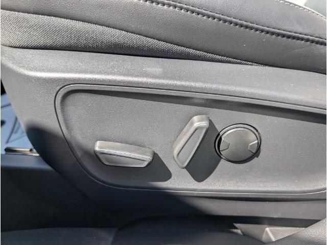 New 2025 Ford Escape SE image 31