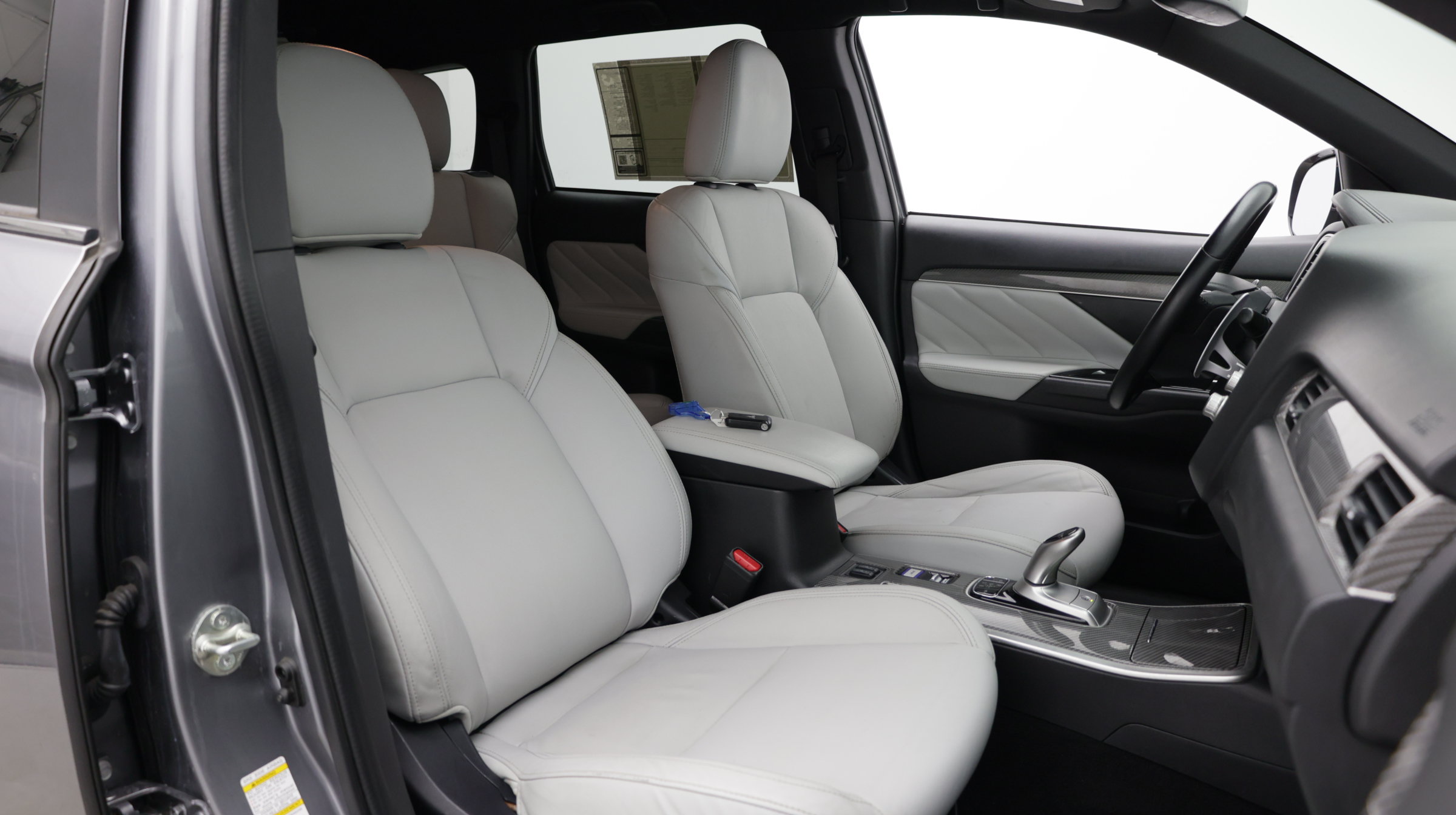 Used 2022 Mitsubishi Outlander LE AWD/4WD image 46