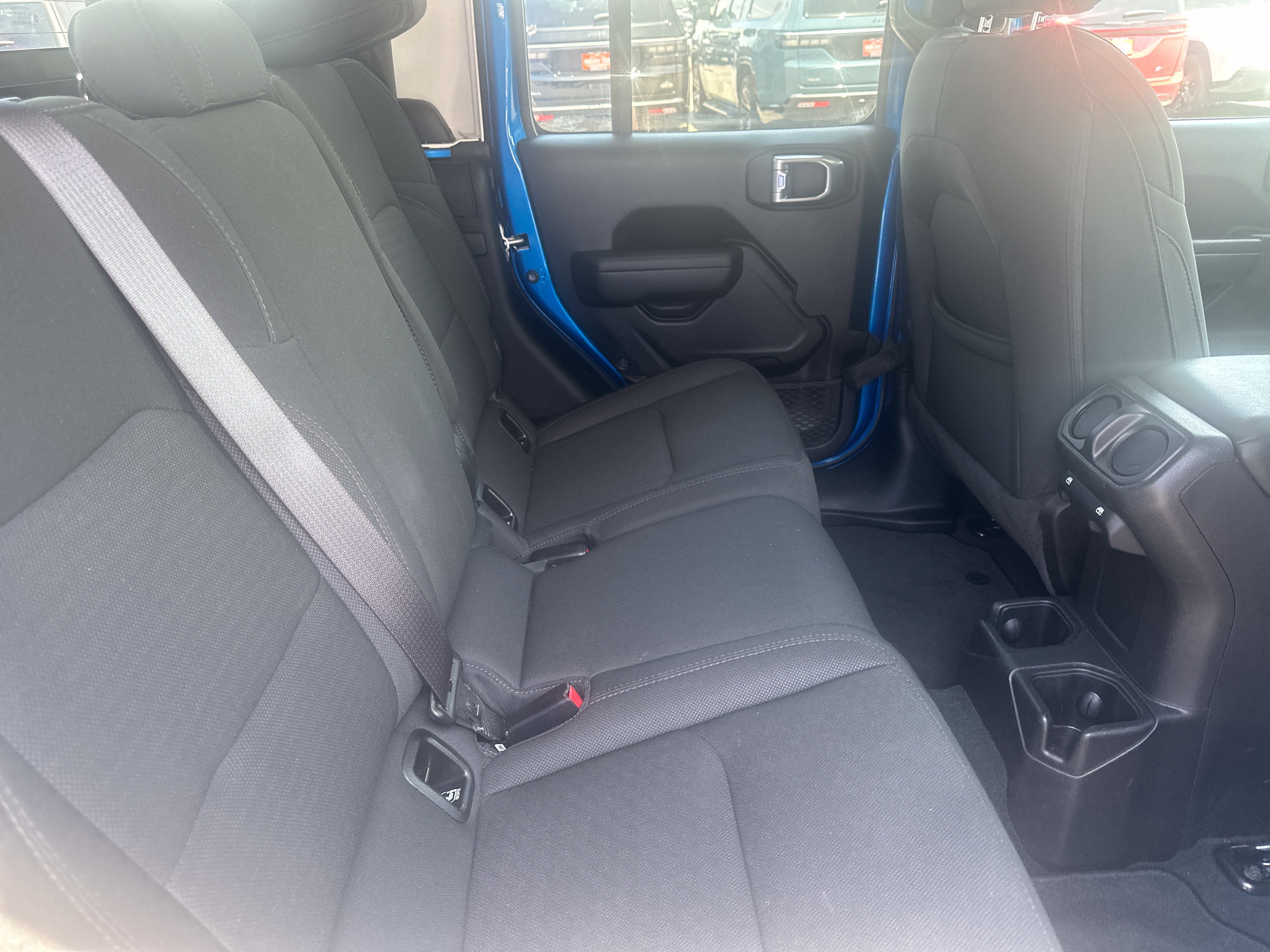 Used 2022 Jeep Gladiator Sport AWD/4WD image 27