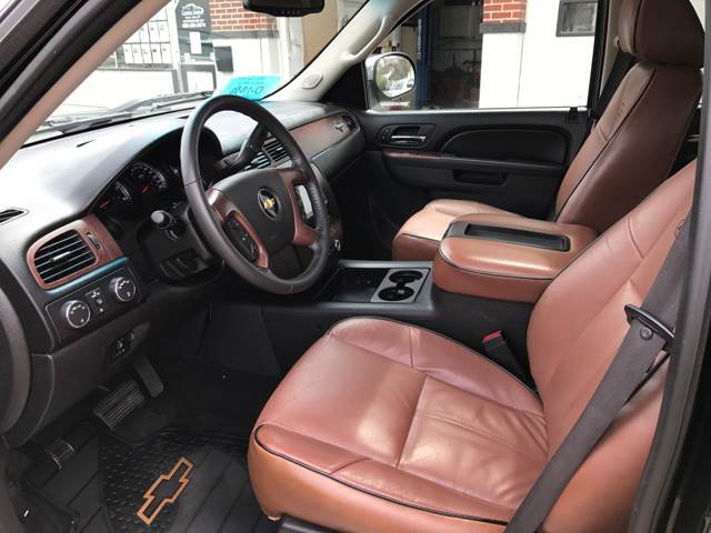 Used 2011 Chevrolet Silverado 1500 LTZ image 17