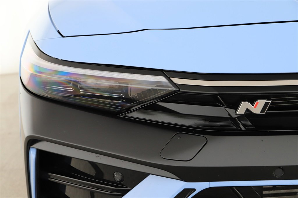 Used 2025 Hyundai Elantra N image 33