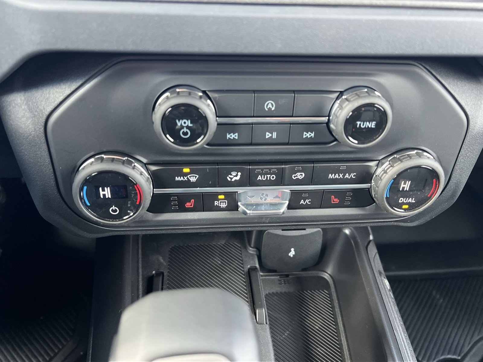 New 2025 Ford Bronco Big Bend image 21