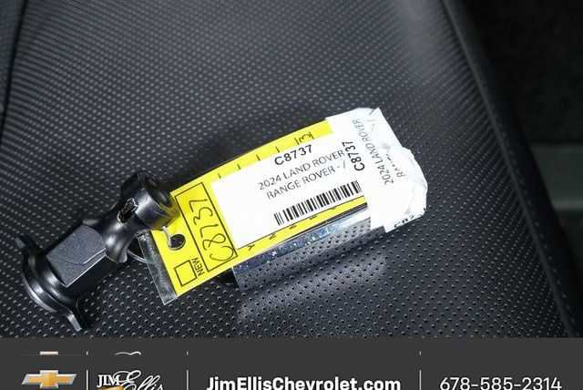 Used 2024 Land Rover Range Rover SE image 40