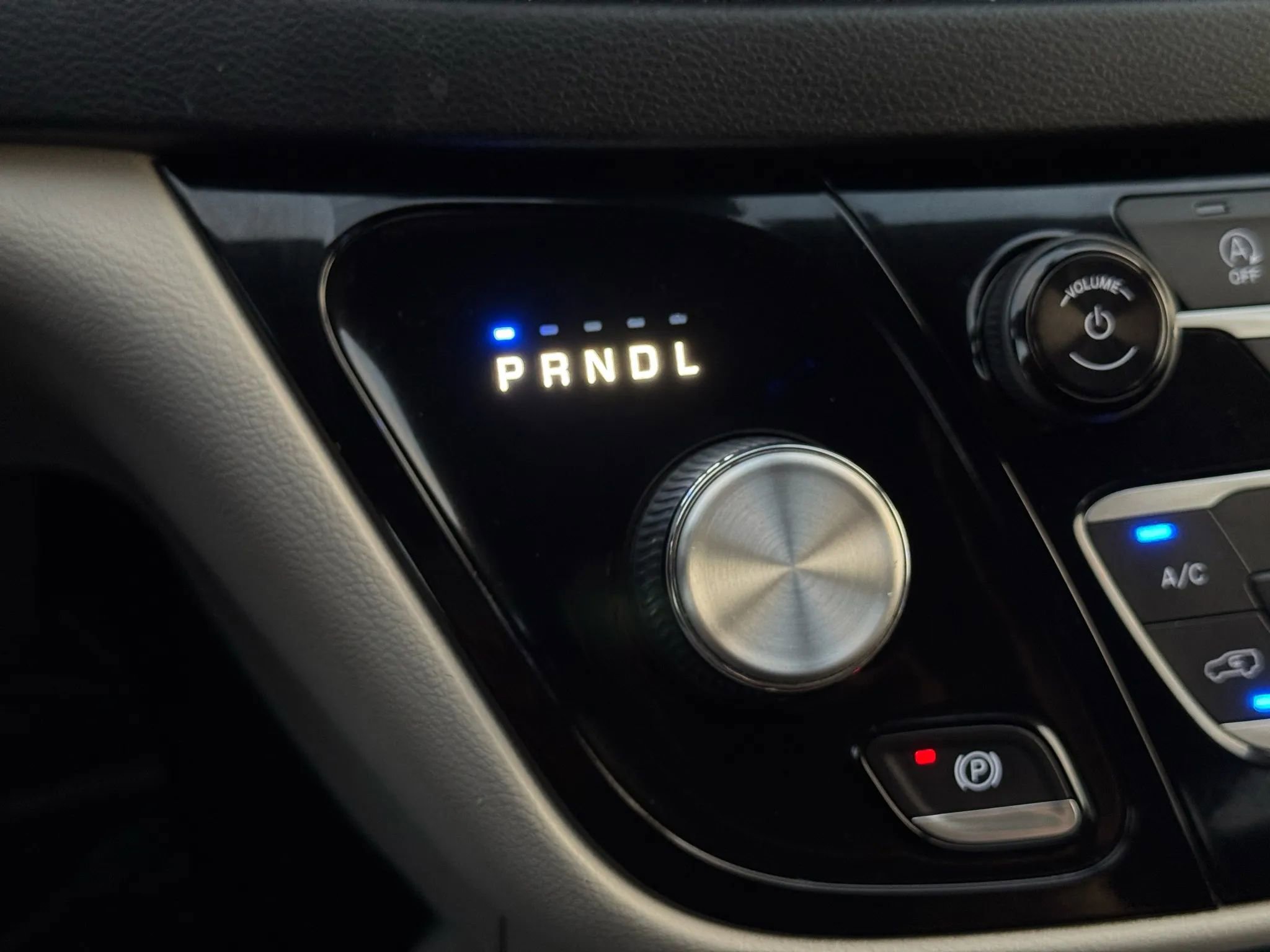 Used 2020 Chrysler Pacifica Touring-L image 43