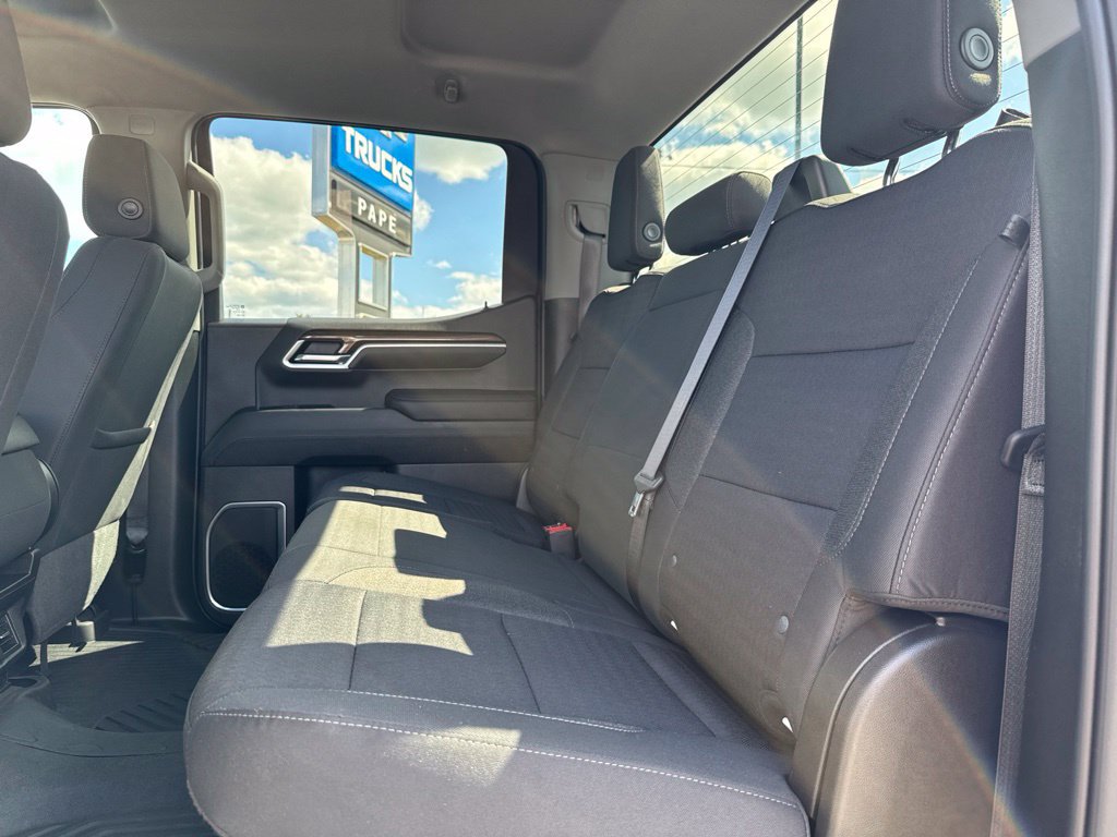Used 2022 Chevrolet Silverado 1500 RST AWD/4WD image 19