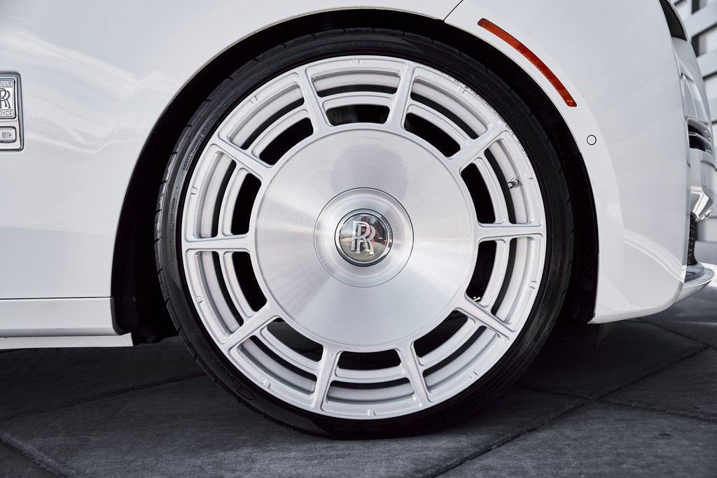 Used 2022 Rolls-Royce Ghost w/ Ghost Package image 22