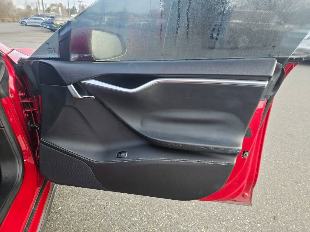Used 2014 Tesla Model S 60 image 10