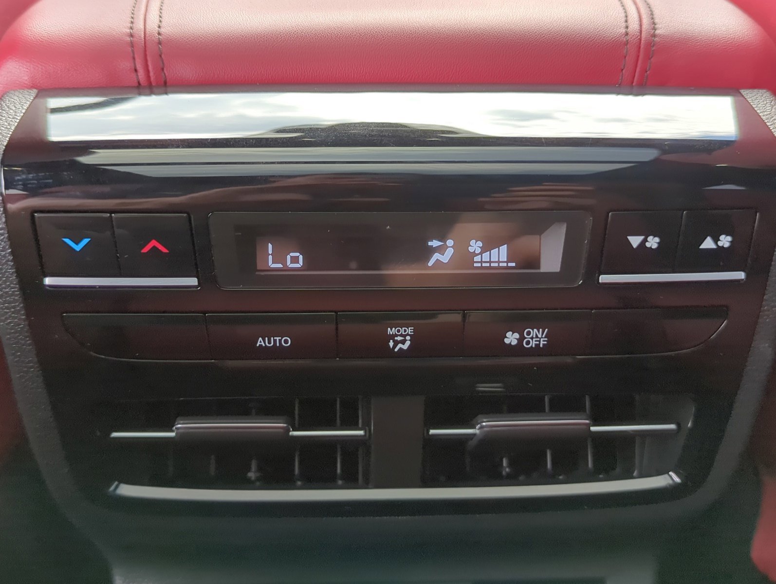 Used 2023 Acura MDX A-Spec image 31