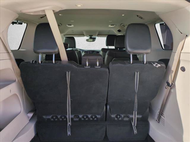 Used 2022 Chrysler Pacifica Touring-L FWD image 6
