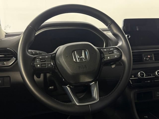 Used 2025 Honda Pilot Touring image 26