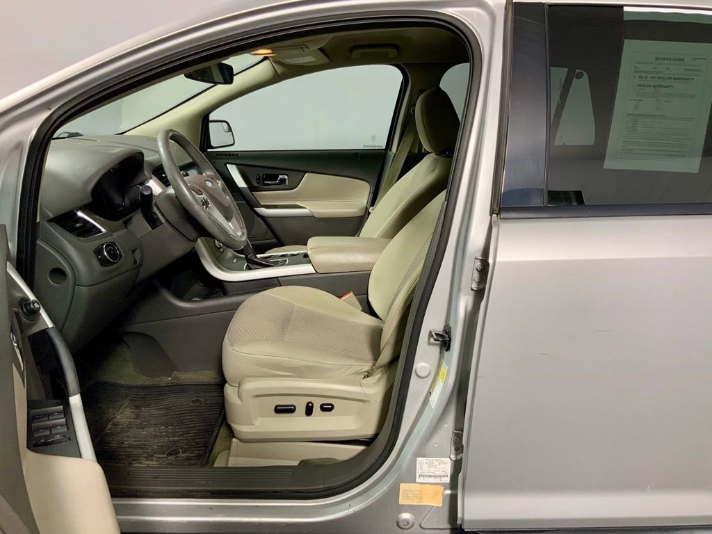 Used 2014 Ford Edge SEL w/ Driver Entry Package AWD/4WD image 19