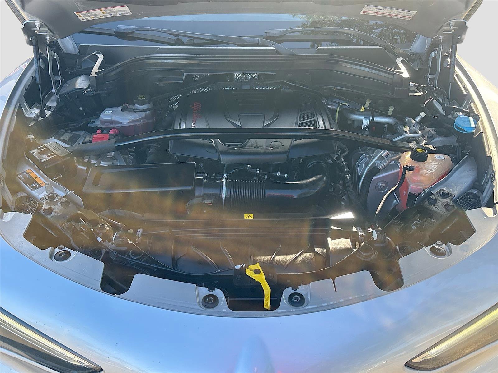 Used 2018 Alfa Romeo Stelvio Ti Sport image 33