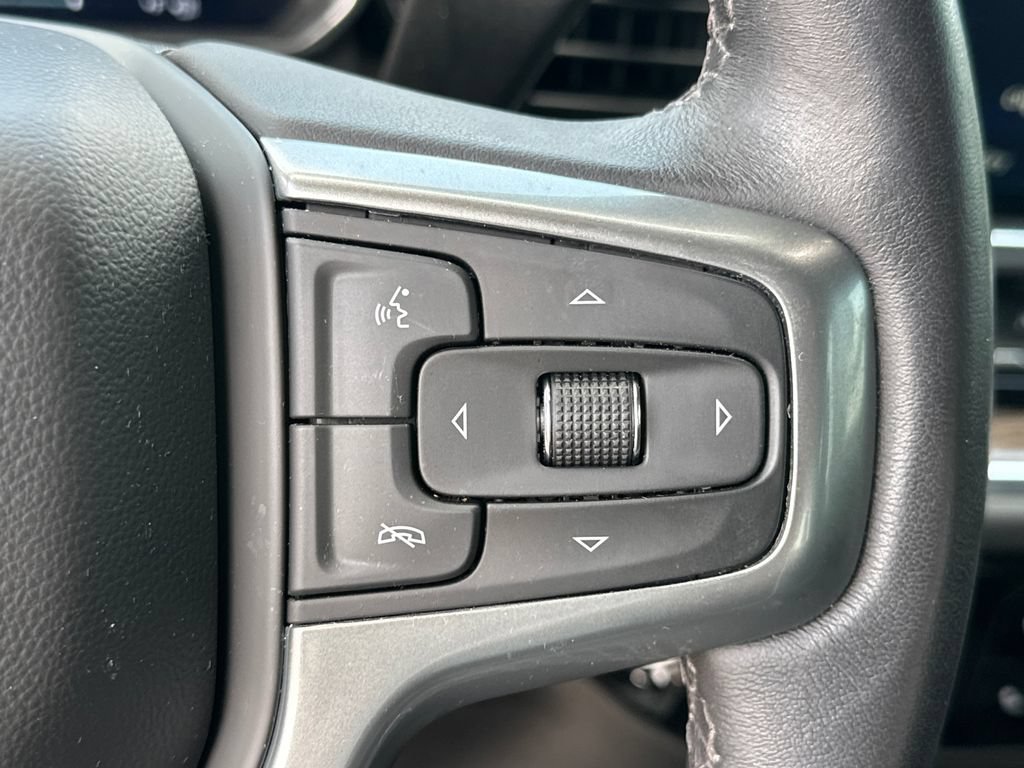 Used 2022 Chevrolet Silverado 1500 LT AWD/4WD image 26