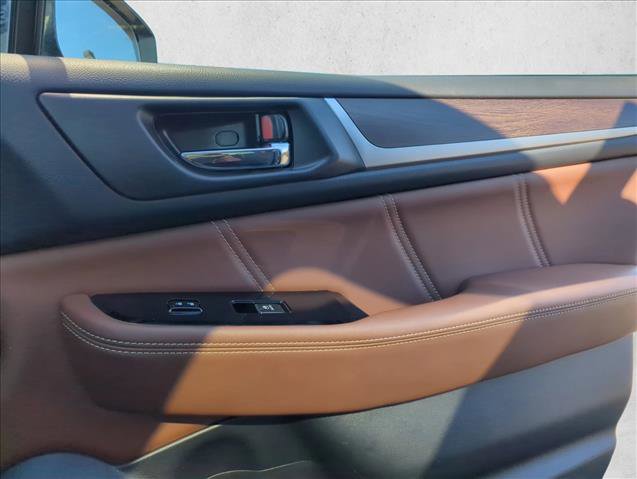 Used 2017 Subaru Outback 2.5i Touring w/ Popular Package #5A image 22