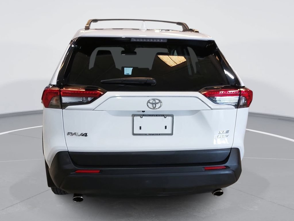 Used 2025 Toyota RAV4 XLE AWD/4WD image 6