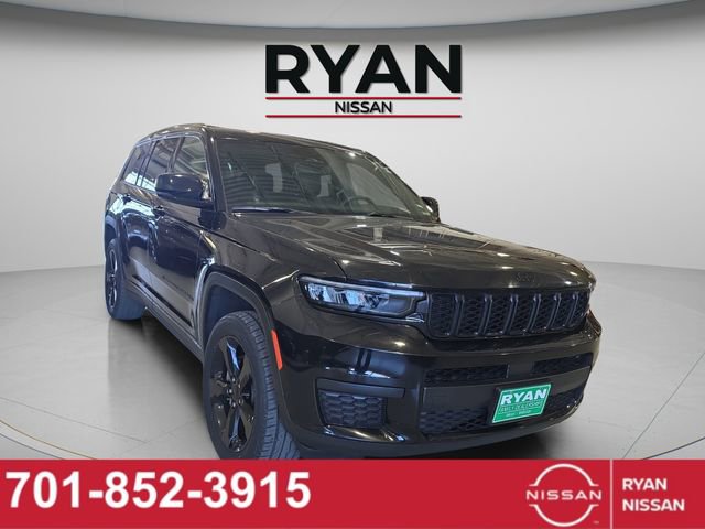 Used 2023 Jeep Grand Cherokee L Laredo image 9