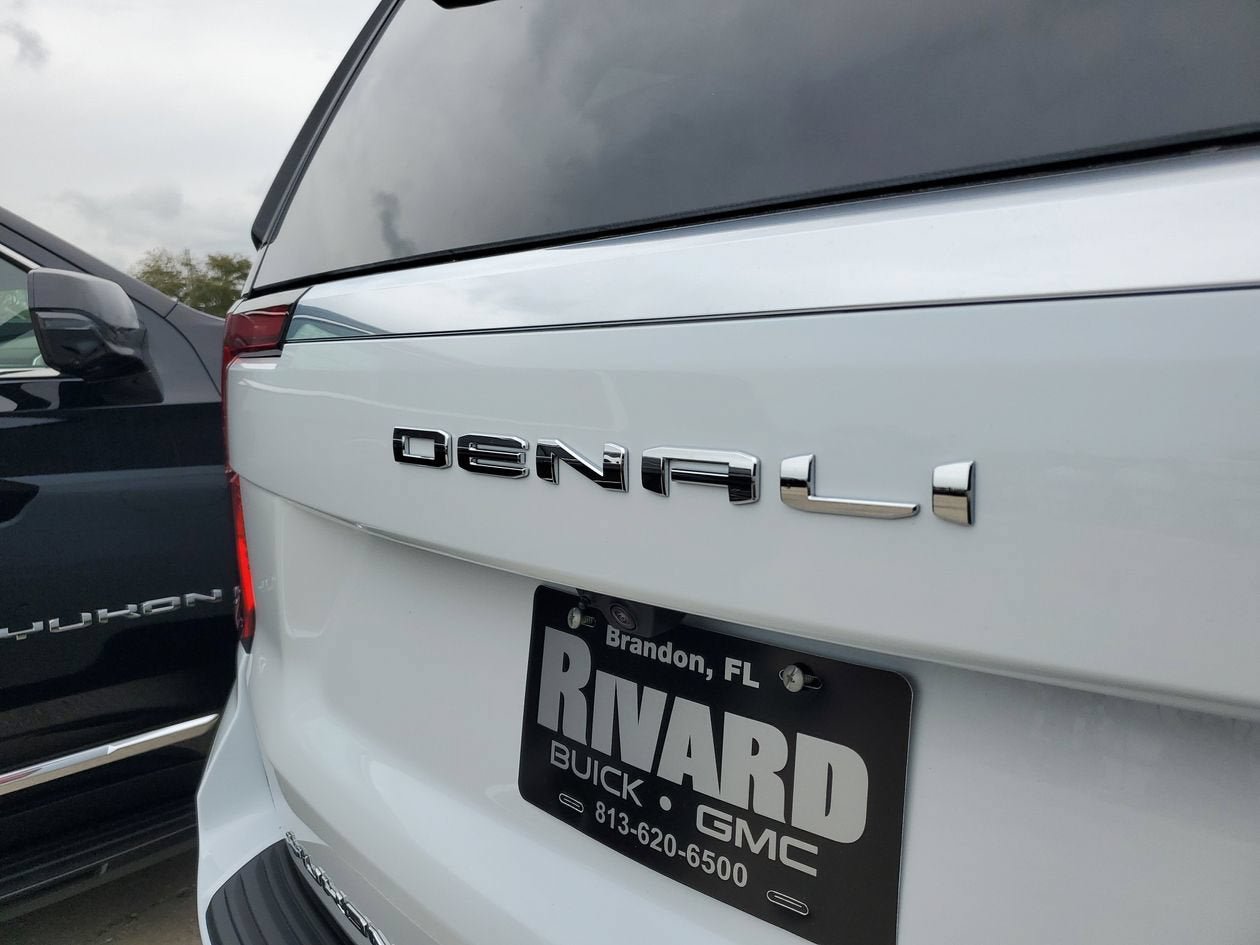 New 2026 GMC Yukon XL Denali w/ Sun & Power Step Package AWD/4WD image 9