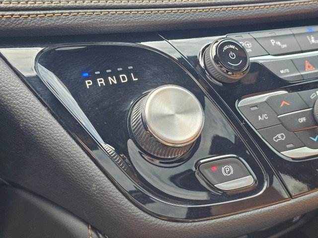 Certified 2023 Chrysler Pacifica Pinnacle FWD image 32