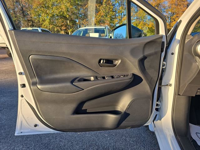 New 2025 Nissan Versa S w/ Trunk Package image 28