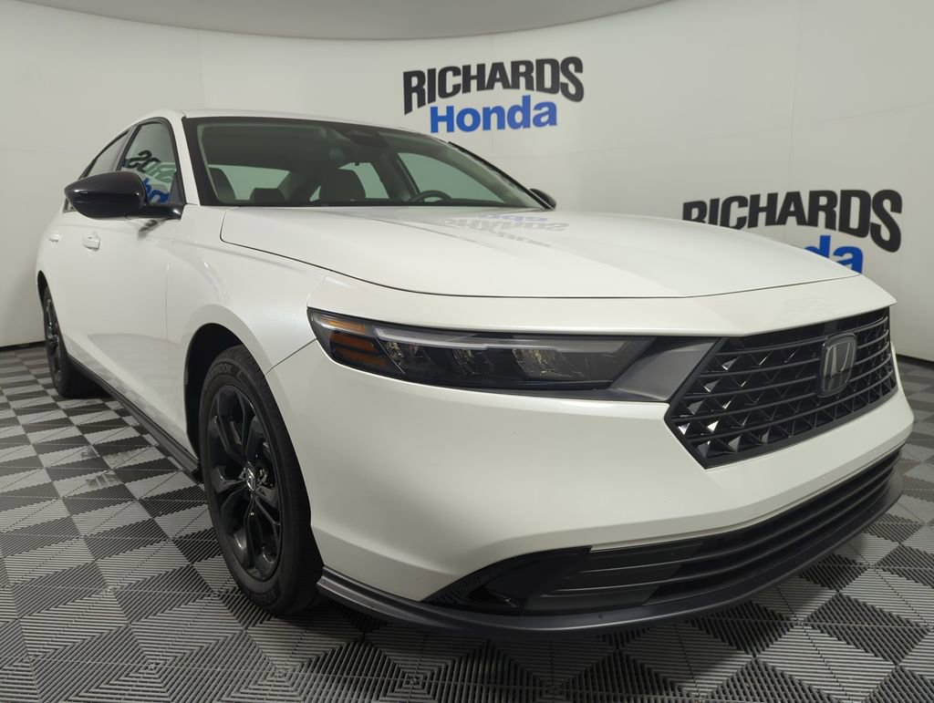 Certified 2025 Honda Accord SE image 7