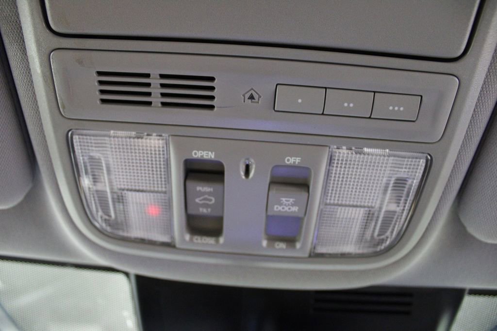 Used 2021 Honda CR-V EX-L image 19