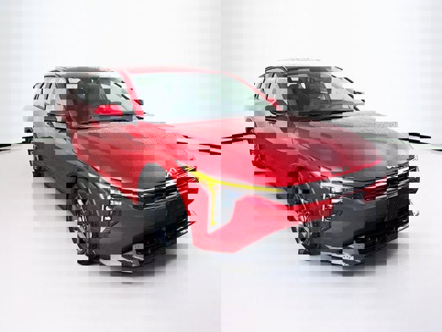 New 2025 Kia K4 LXS image 3