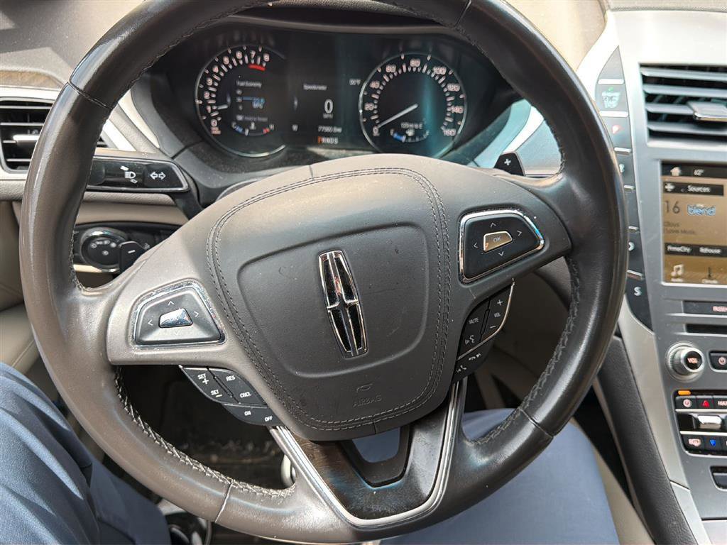 Used 2017 Lincoln MKZ Select w/ Select Plus Package FWD image 11