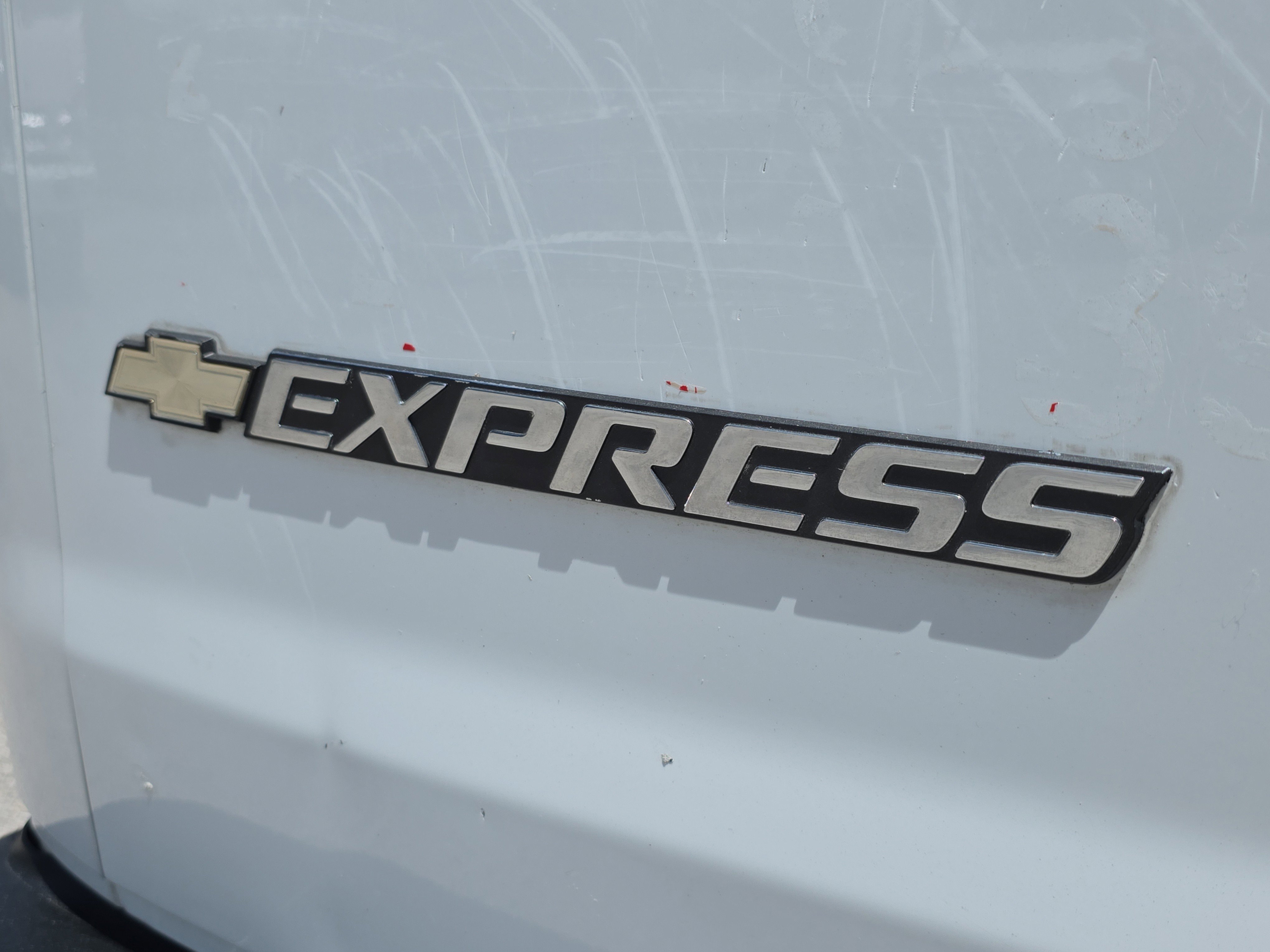 Used 2020 Chevrolet Express 2500 w/ Communications Package RWD image 9