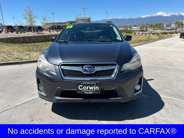Used 2016 Subaru Crosstrek 2.0i Premium w/ Moonroof Package AWD/4WD image 2