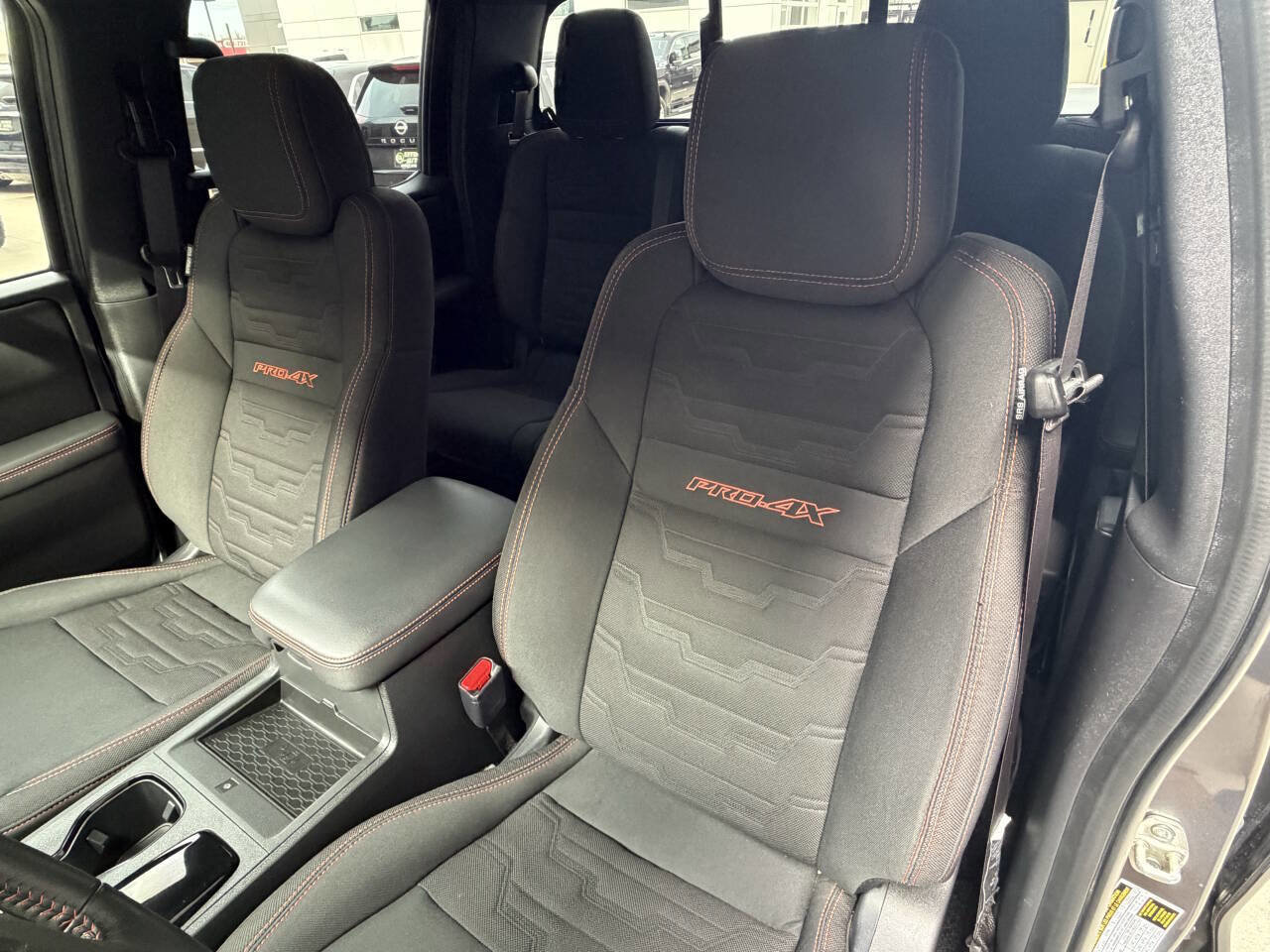 Used 2023 Nissan Frontier PRO-4X w/ Pro Convenience Package image 18