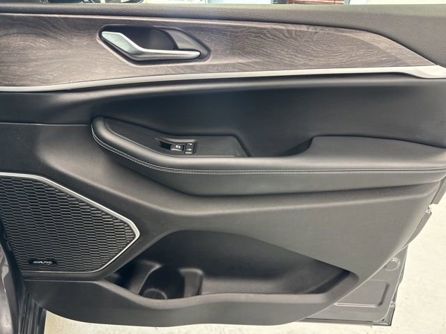 Used 2023 Jeep Grand Cherokee 4WD 4xe image 27