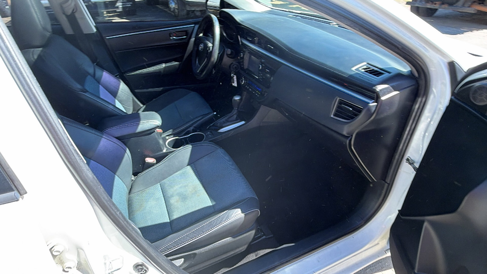 Used 2015 Toyota Corolla S image 20