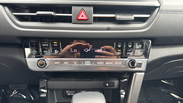 Certified 2024 Kia Seltos SX AWD/4WD image 18