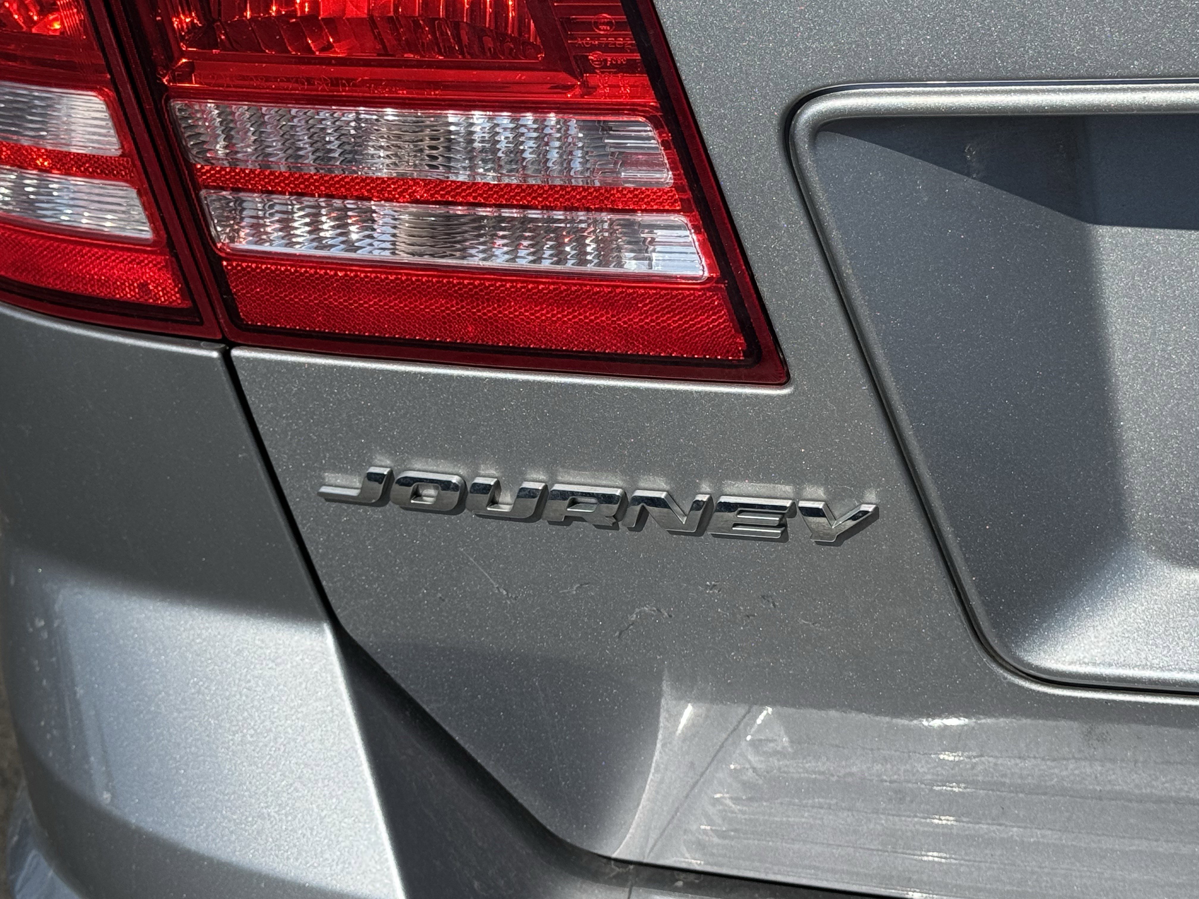 Used 2018 Dodge Journey SE w/ Popular Equipment Group image 20