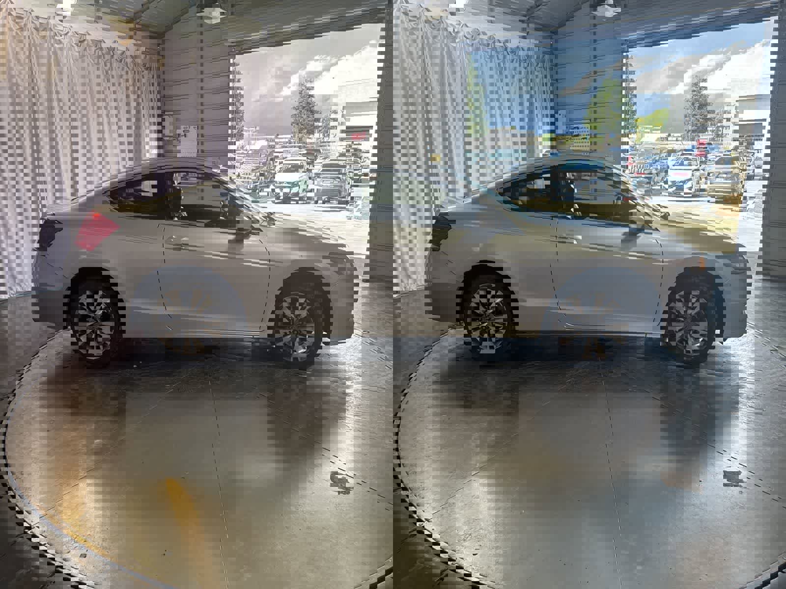 Used 2011 Honda Accord EX-L image 4