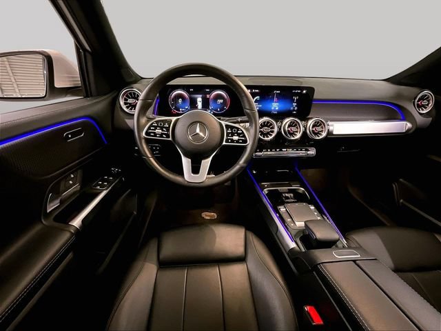 Used 2022 Mercedes-Benz GLB 250 4MATIC image 5