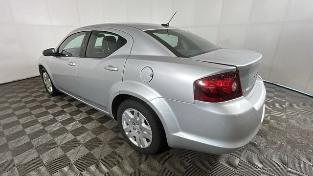 Used 2012 Dodge Avenger SE FWD image 4