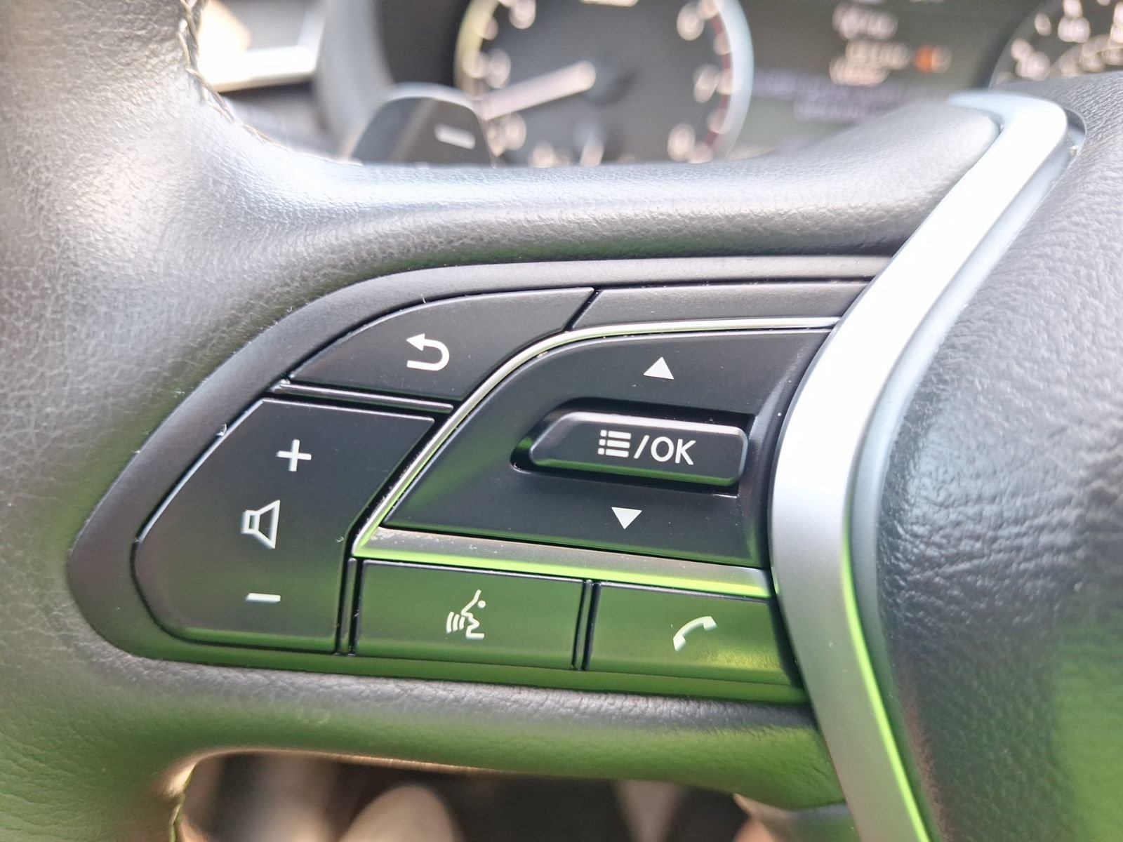 Used 2023 INFINITI QX55 Sensory w/ Lighting Package AWD/4WD image 18