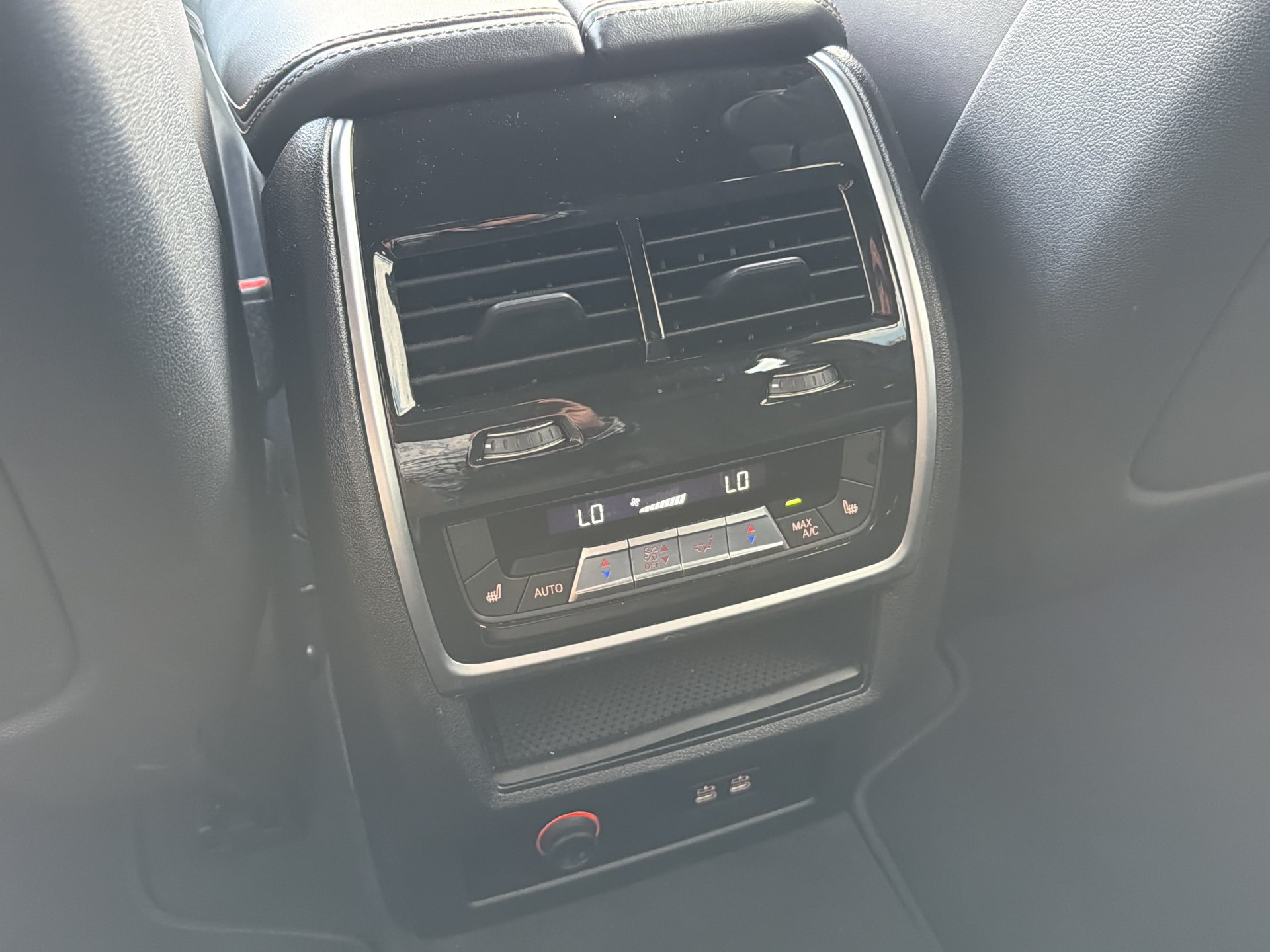 Certified 2026 BMW X7 M60i AWD/4WD image 19