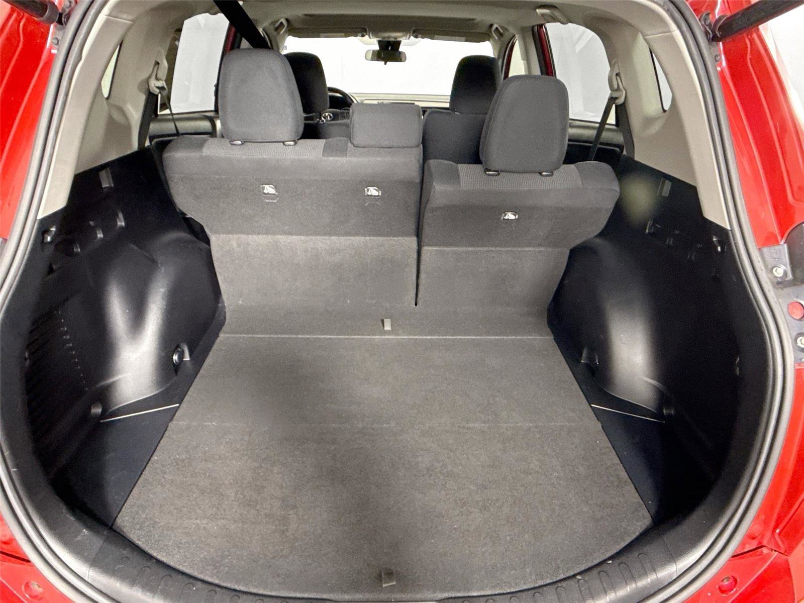 Used 2017 Toyota RAV4 XLE image 35