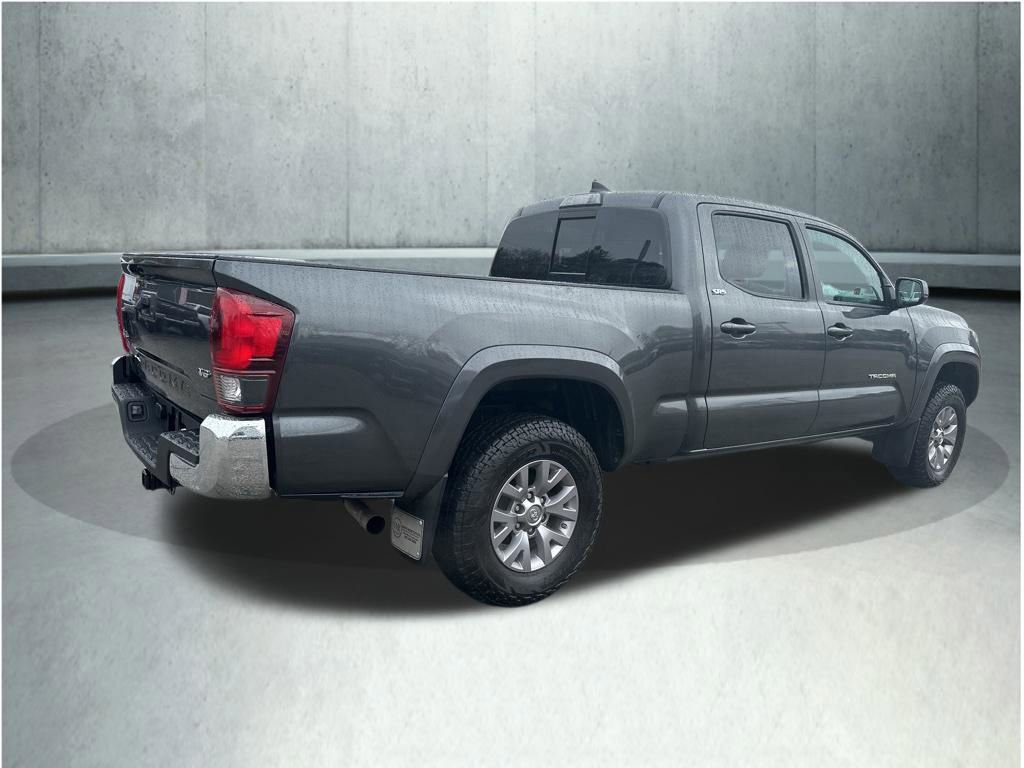 Used 2019 Toyota Tacoma SR5 AWD/4WD image 8