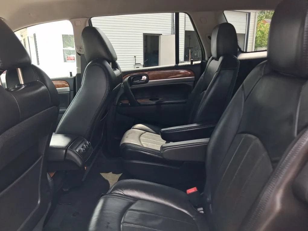 Used 2012 Buick Enclave Leather FWD image 30