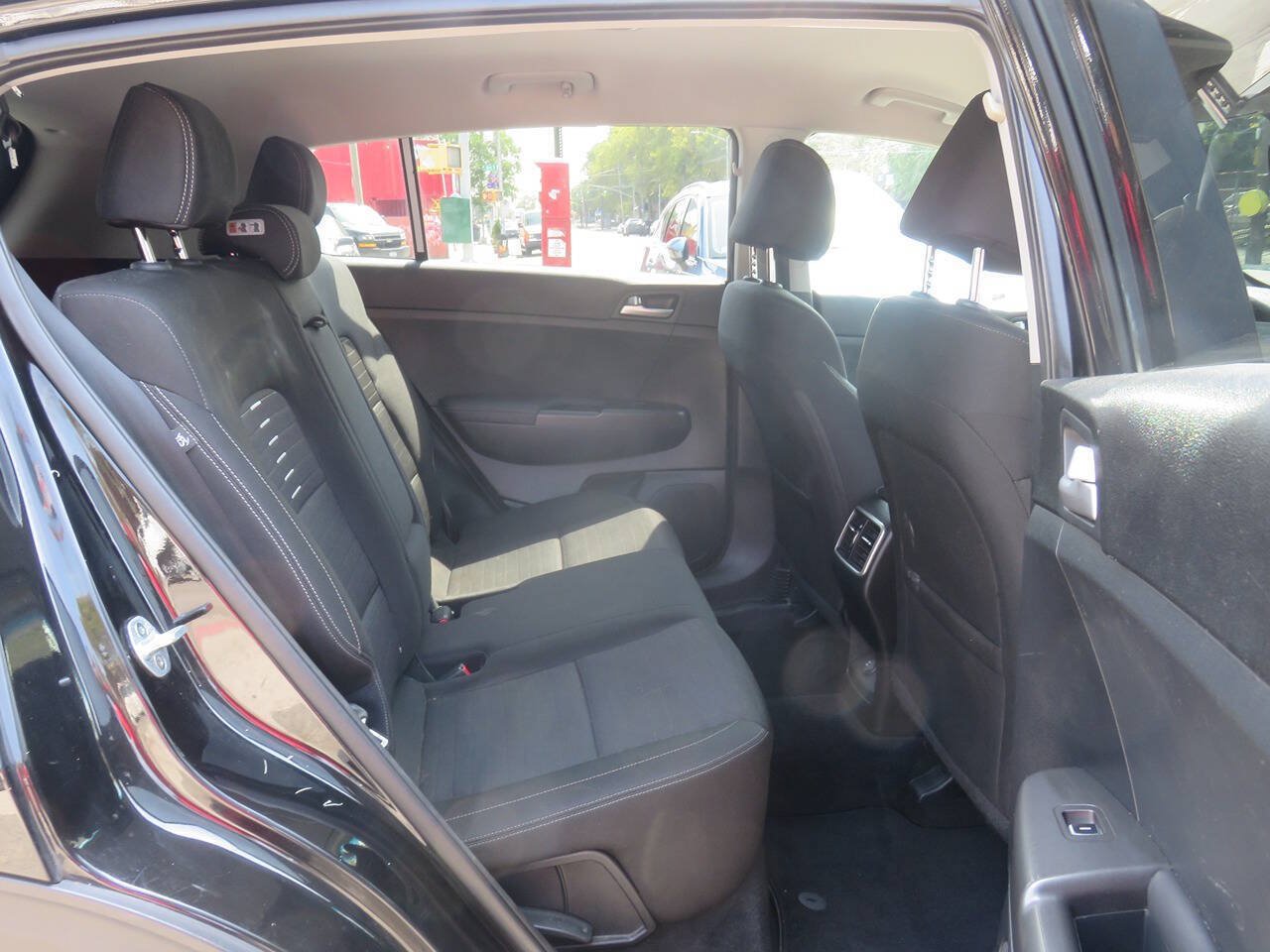 Used 2019 Kia Sportage LX w/ LX Popular Package AWD/4WD image 20