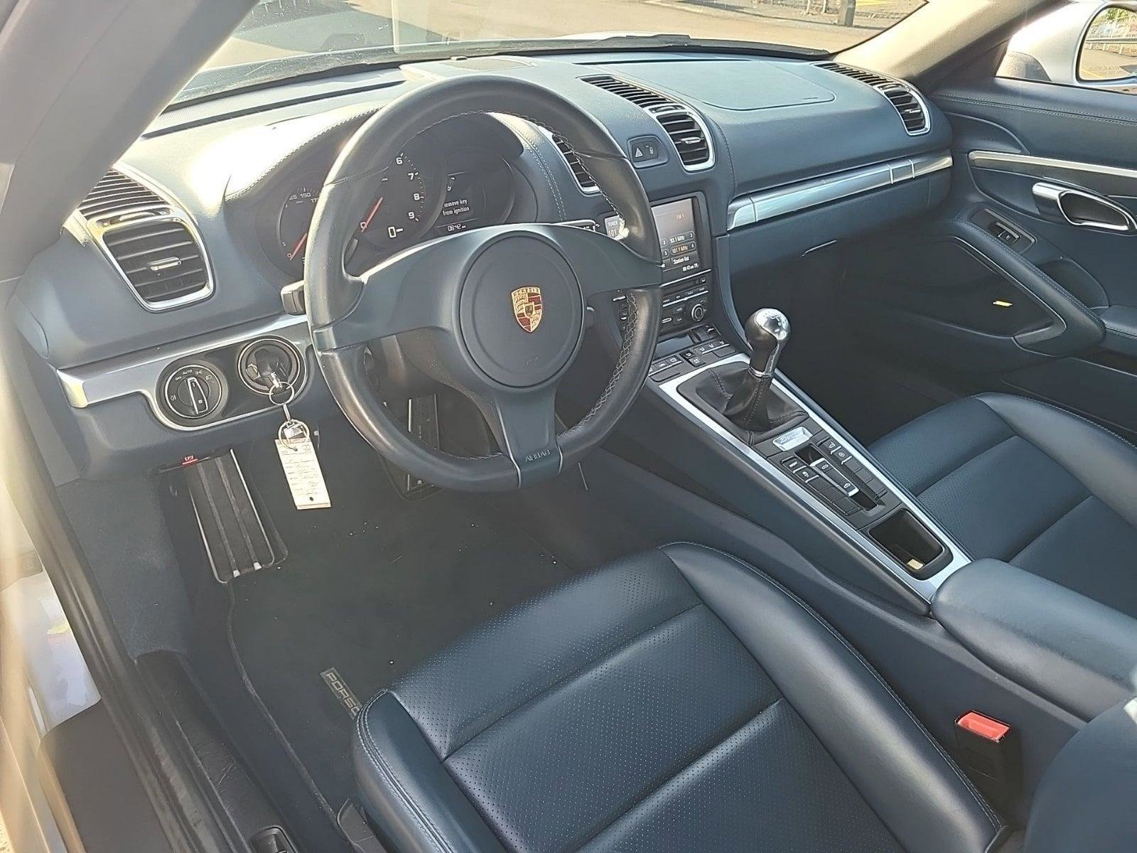 Used 2015 Porsche Boxster RWD image 2