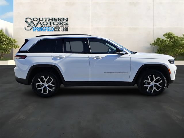 Used 2025 Jeep Grand Cherokee Limited AWD/4WD image 6
