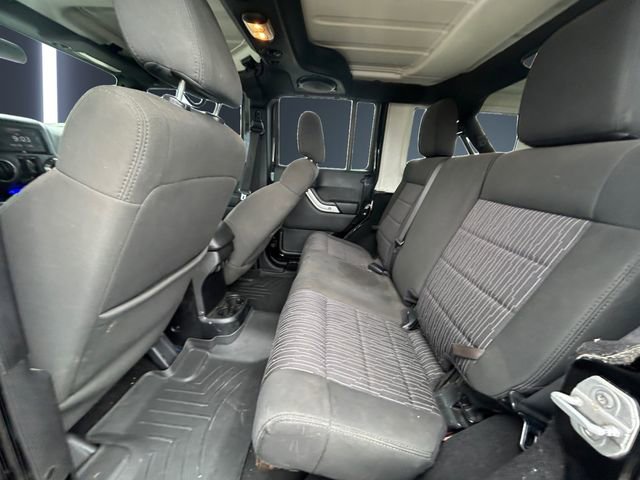 Used 2012 Jeep Wrangler Unlimited Rubicon w/ Dual Top Group image 13